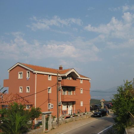Apartments Drobni Pijesak Petrovac المظهر الخارجي الصورة