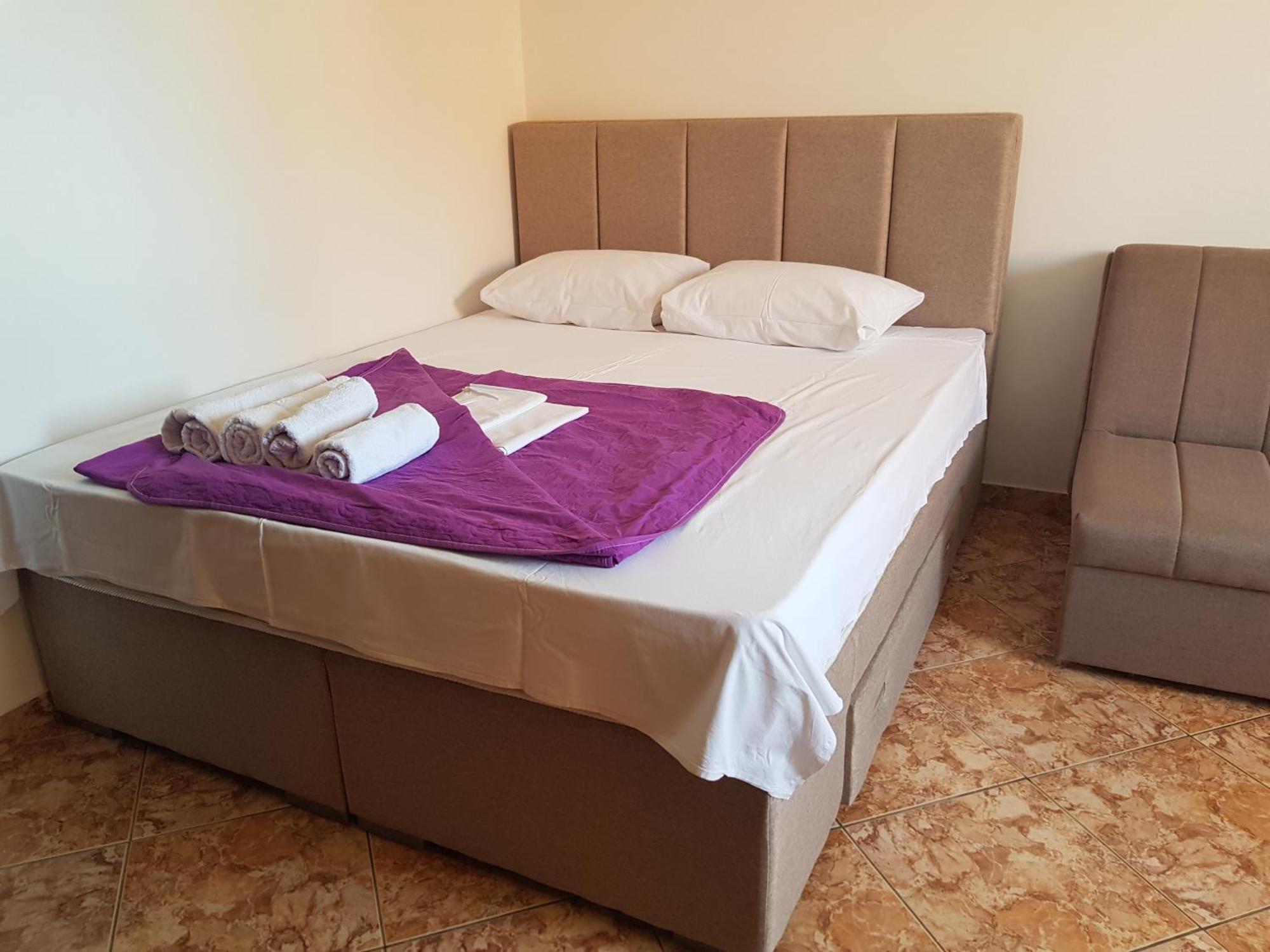 Apartments Drobni Pijesak Petrovac الغرفة الصورة