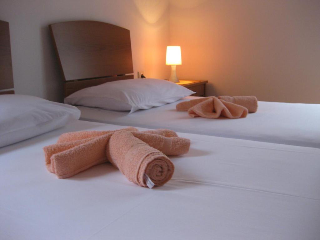Apartments Drobni Pijesak Petrovac الغرفة الصورة
