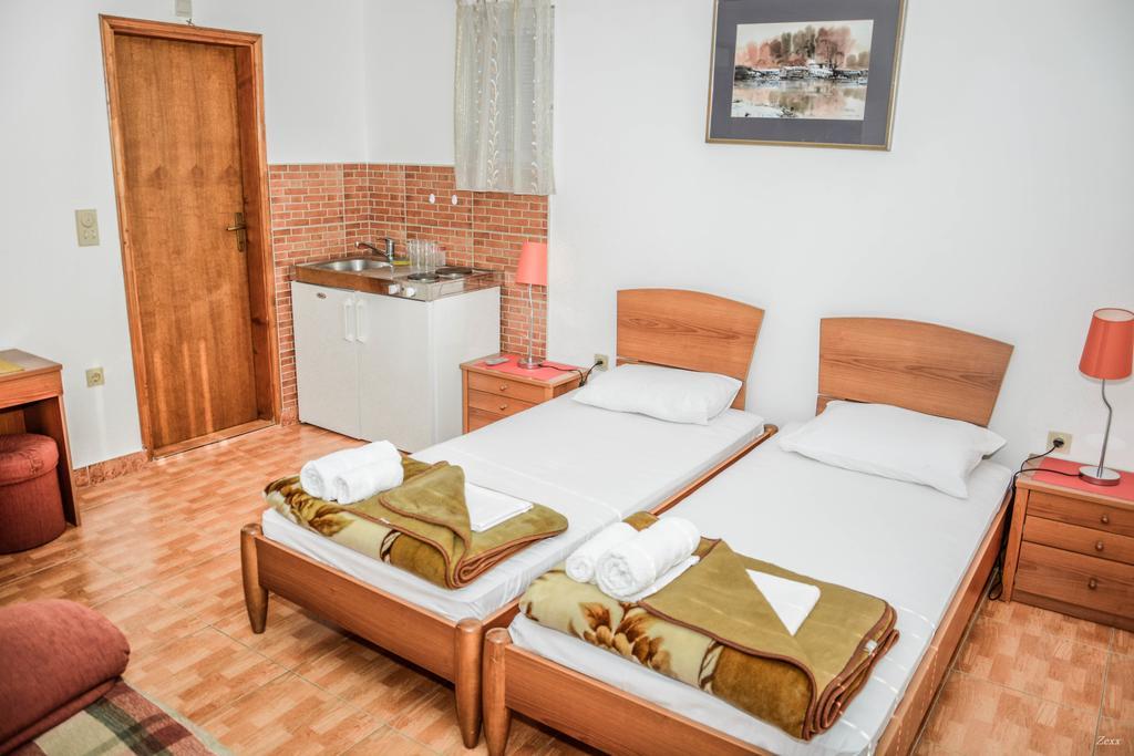 Apartments Drobni Pijesak Petrovac المظهر الخارجي الصورة