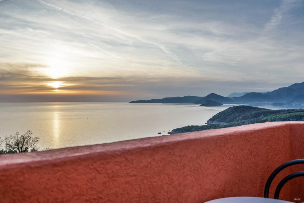 Apartments Drobni Pijesak Petrovac الغرفة الصورة